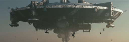 District 9 Trailer Review and Analysis